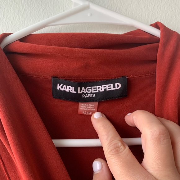 Karl Lagerfeld Paris Sleeveless Blouse Pearl Top Terracotta Red Size Small - Picture 5 of 7